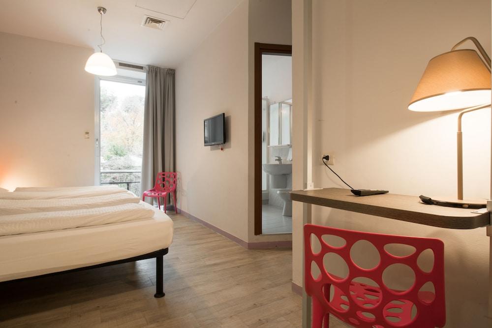 Hotel Nologo Генуа Екстериор снимка