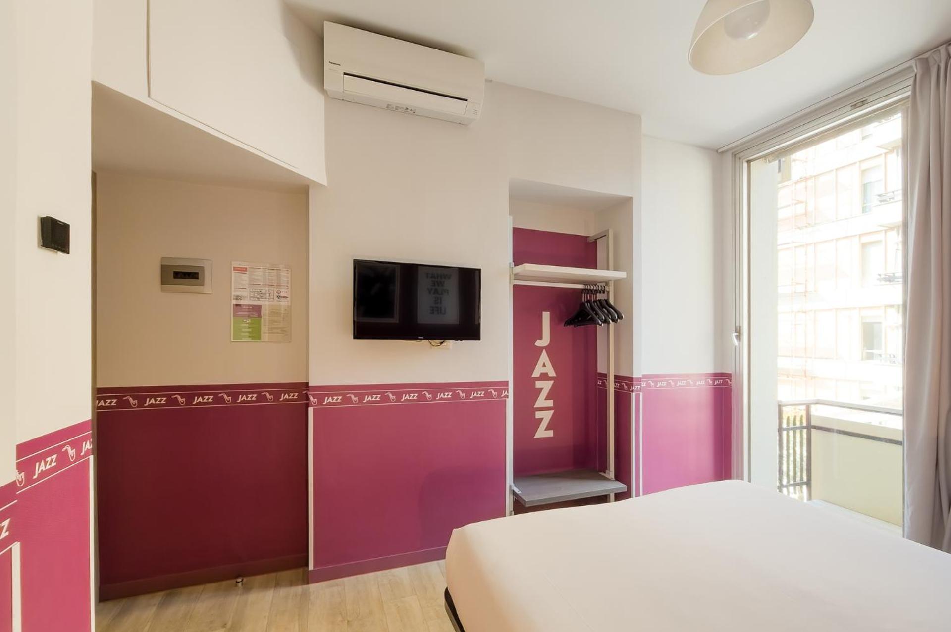 Hotel Nologo Генуа Екстериор снимка