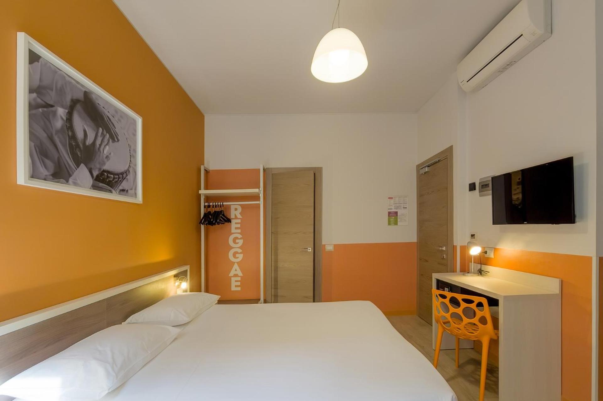 Hotel Nologo Генуа Екстериор снимка
