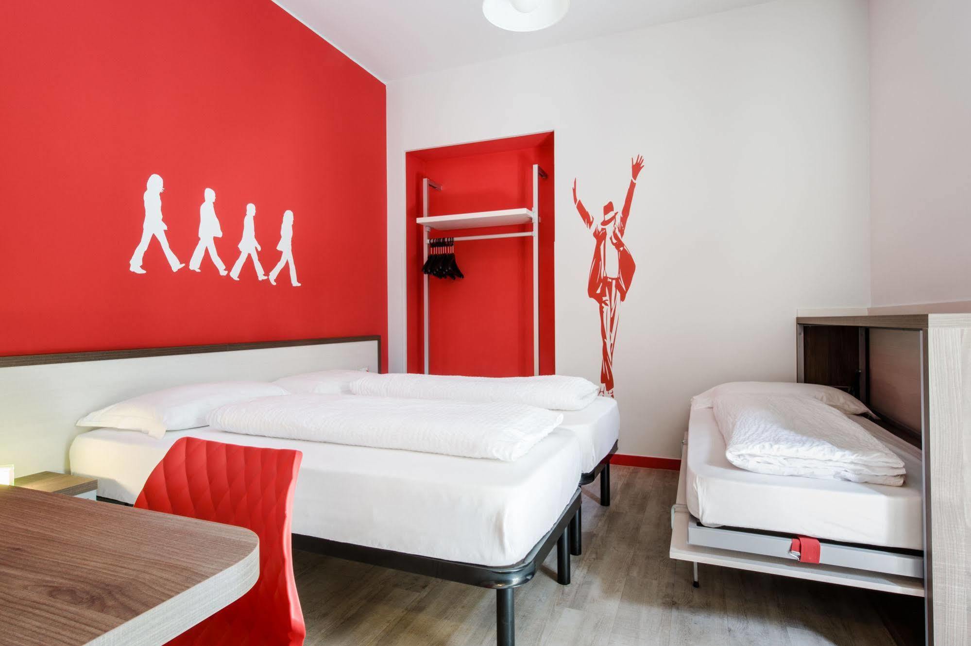 Hotel Nologo Генуа Екстериор снимка